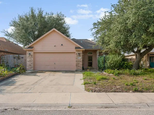 177 Whistlers Cove Rd, Rockport, TX 78382