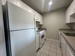 1664 Washington St #604B, Boston, MA 02118