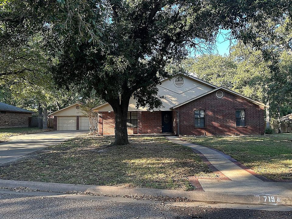 1st image of 719 Enfield Dr