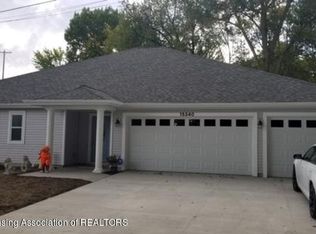 15340 Rosemont Dr, Bath, MI 48808