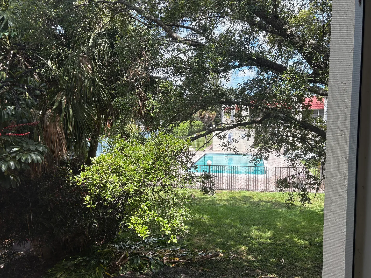 2 bed, 2.0 bath, 847 sqft, $2,100 — Photo 3