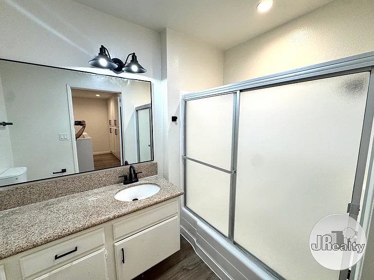 Village Townhomes — Photo 21