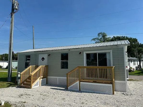 1880 Williams Rd, Moore Haven, FL 33471