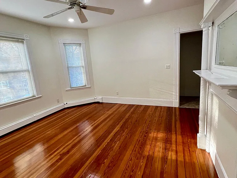 108 Chestnut St #3 — Photo 5