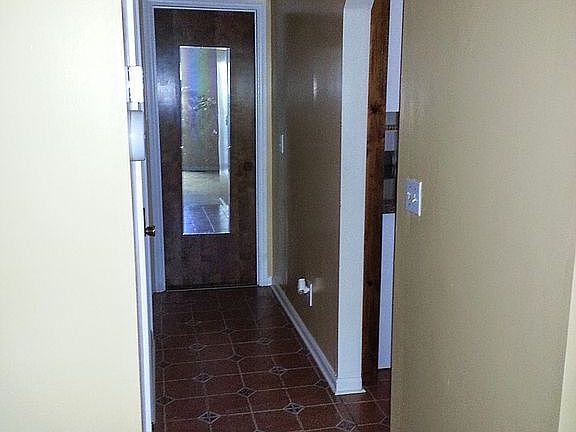 3rd image of 101 Nutbush Ct