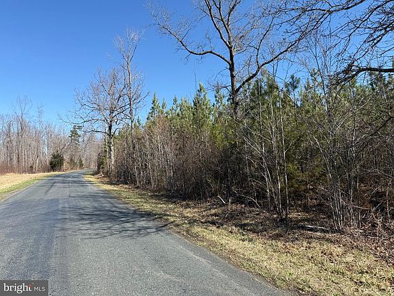 2nd image of 2B Sanders Creek Rd