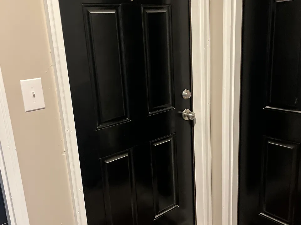 154 S Main Cross St #4