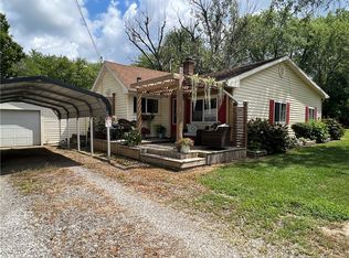 1525 Greenwood Cemetary Rd, Danville, IL 61832