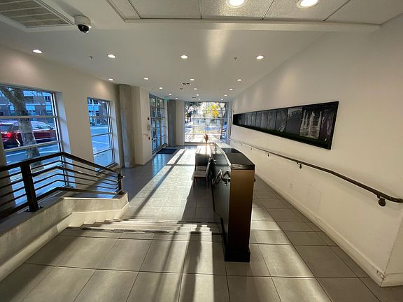 3rd image of 1 E Julian St Unit 111
