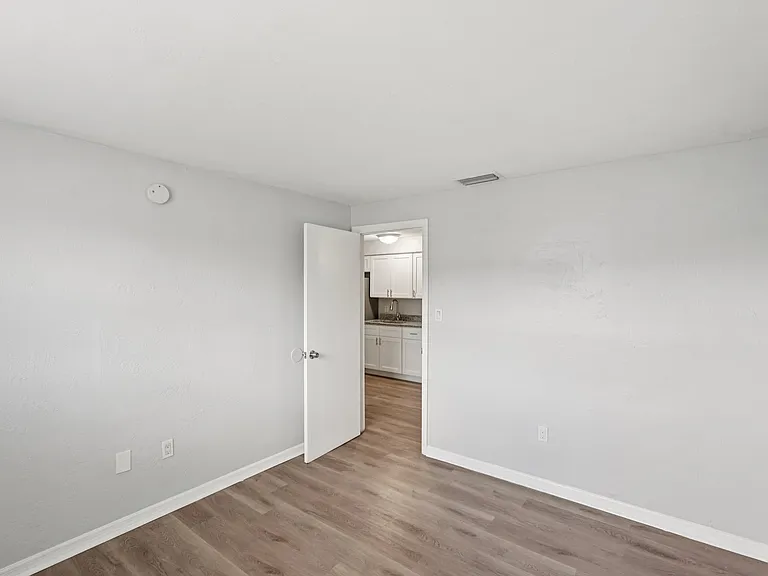 Heritage Palms Apartments — Photo 6