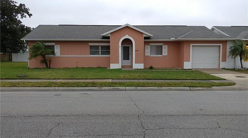 1st image of 3040 Port Royal Dr