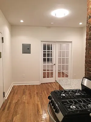 Rented by U2Apartment LLC | media 8