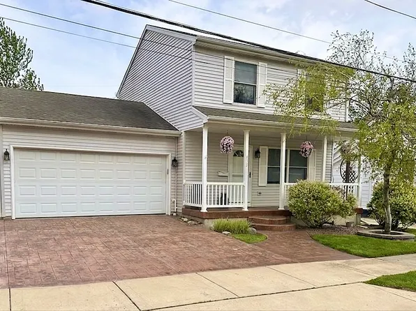 432 Maplewood Ave, Dekalb, IL 60115