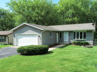 24881 W Ravine Dr, Lake Villa, IL 60046