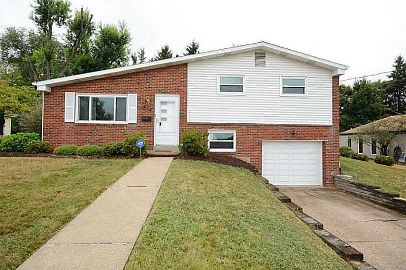 1st image of 912 Vista Glen Dr