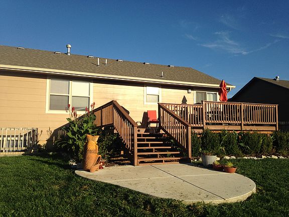 2nd image of 803 S Cherrywood Ct