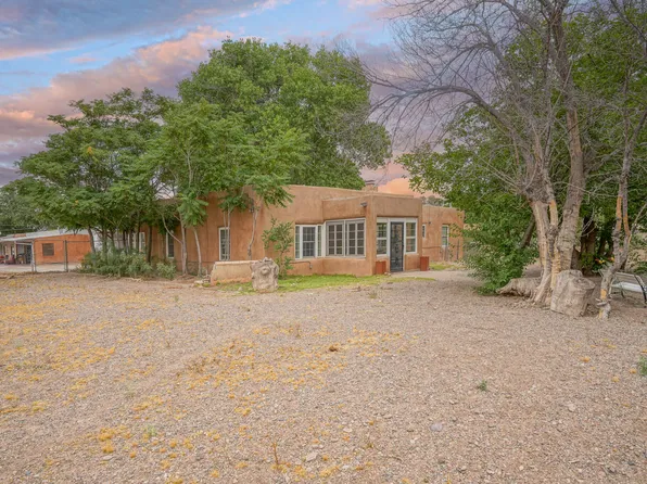 1141 Atrisco Dr SW, Albuquerque, NM 87105