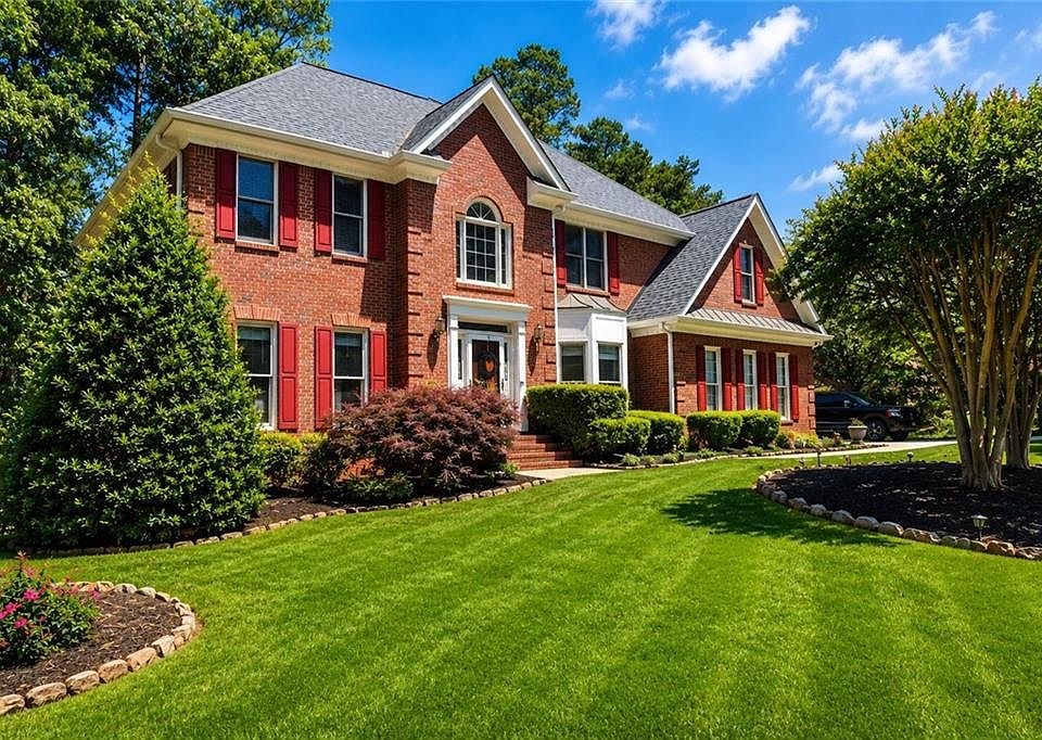 1st image of 1630 Canterbury Pointe SE
