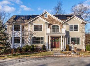 28 Mountainview Rd, Chatham, NJ 07928