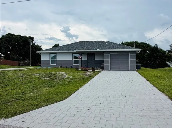 3914 9th St W, Lehigh Acres, FL 33971