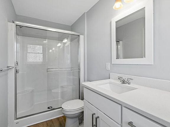 2nd image of 33 Mirabel Ct