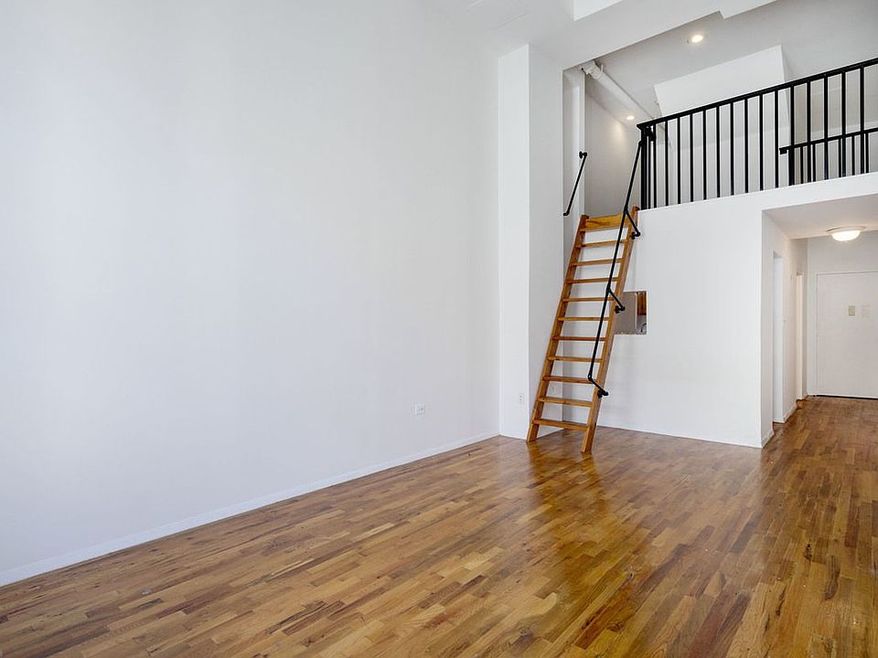 1st image of 215 W 84th St APT 424