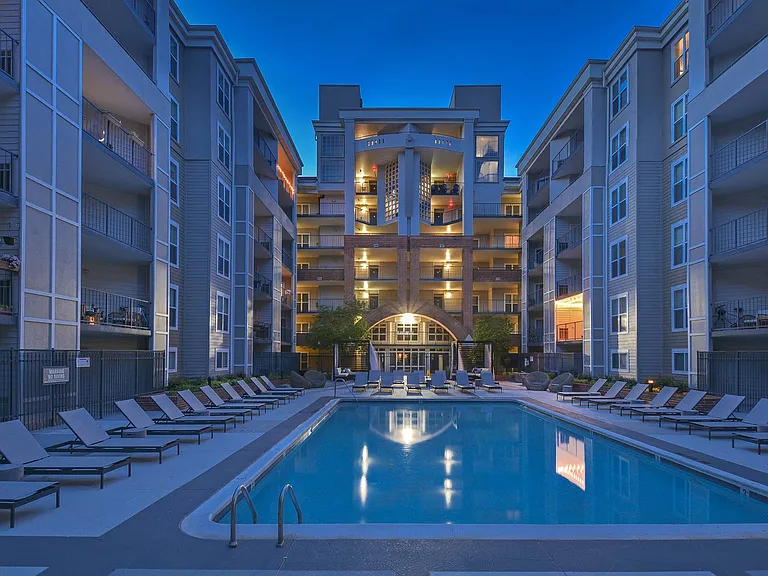 The Citizen at Shirlington Village — Photo 2