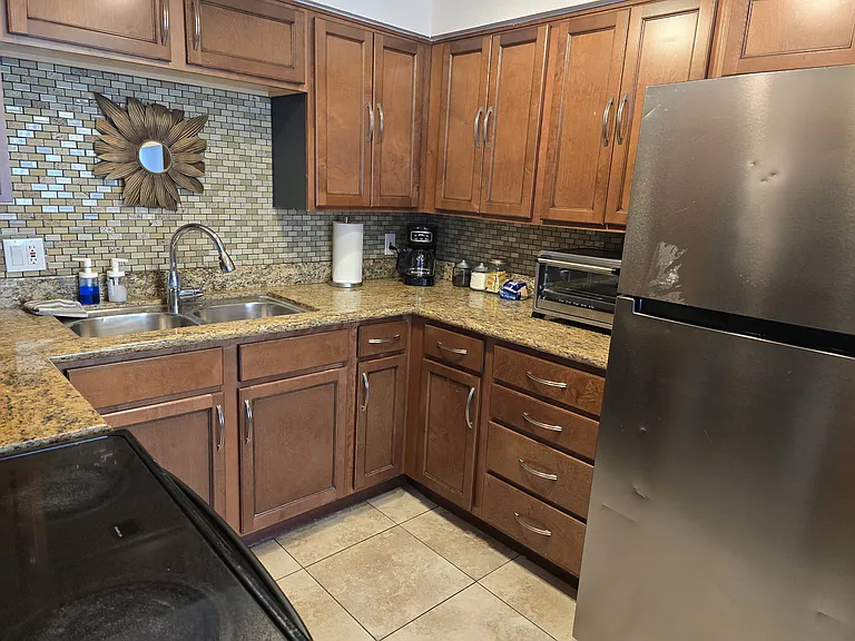1702 W Tuckey Ln #201 — Photo 19