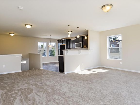 2nd image of 77 Foxtail Dr