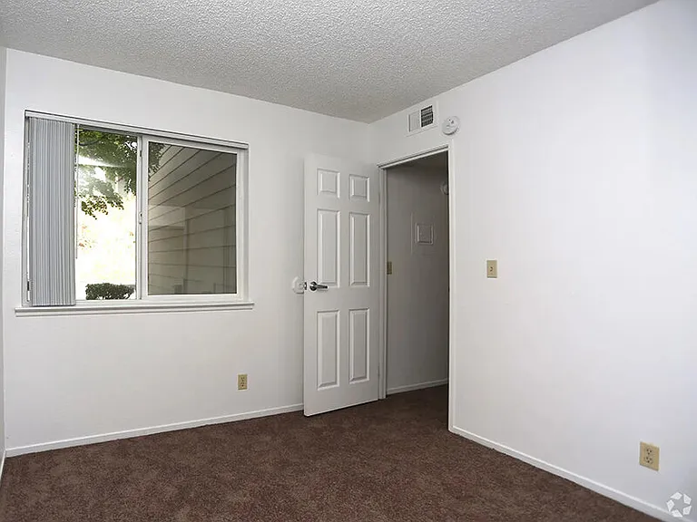 Berryhill Apartments — Photo 6