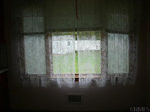 2nd image of 1105 Wavell Rd