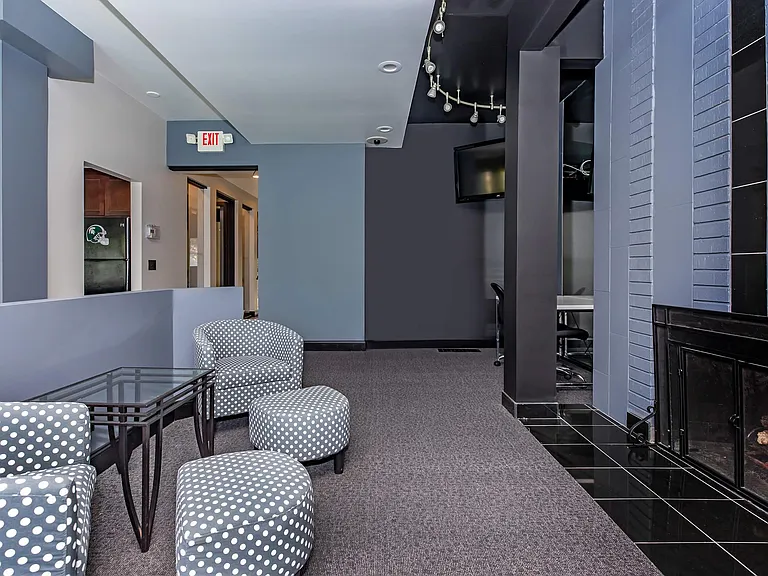 The Uptowne Apartments — Photo 16