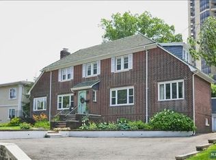 50 State Rt 5, Fort Lee, NJ 07024