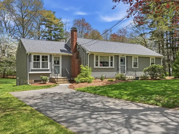 313 Plain St, Bridgewater, MA 02324