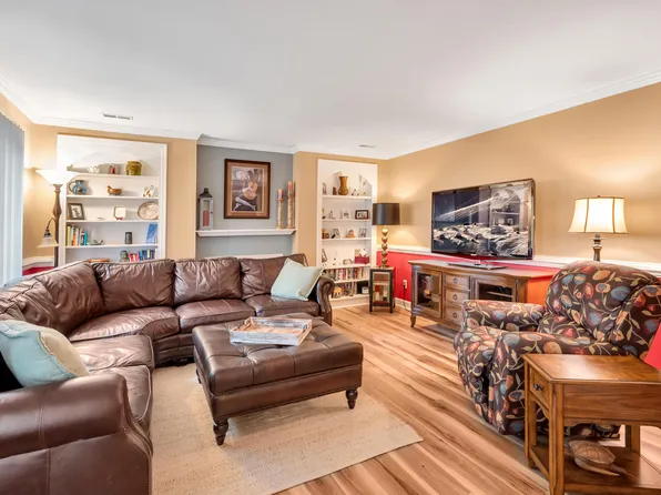391 Summerwalk Cir, Chapel Hill, NC 27517