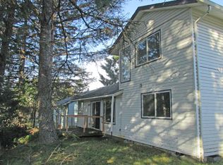 155 Spruce Ct, Depoe Bay, OR 97341