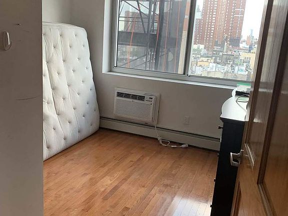 2nd image of 31 Monroe St APT 12B