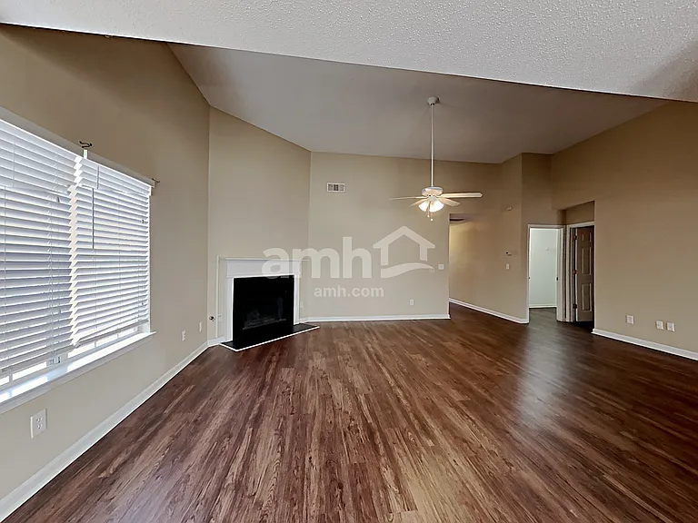 211 Mystic Holw — Photo 8