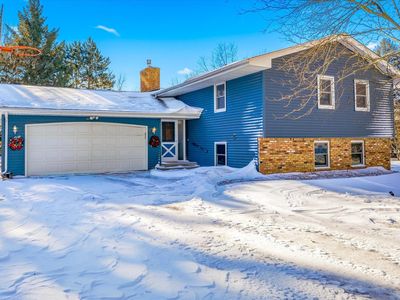 6037 Aztec Trl, North Branch, MN, 55056