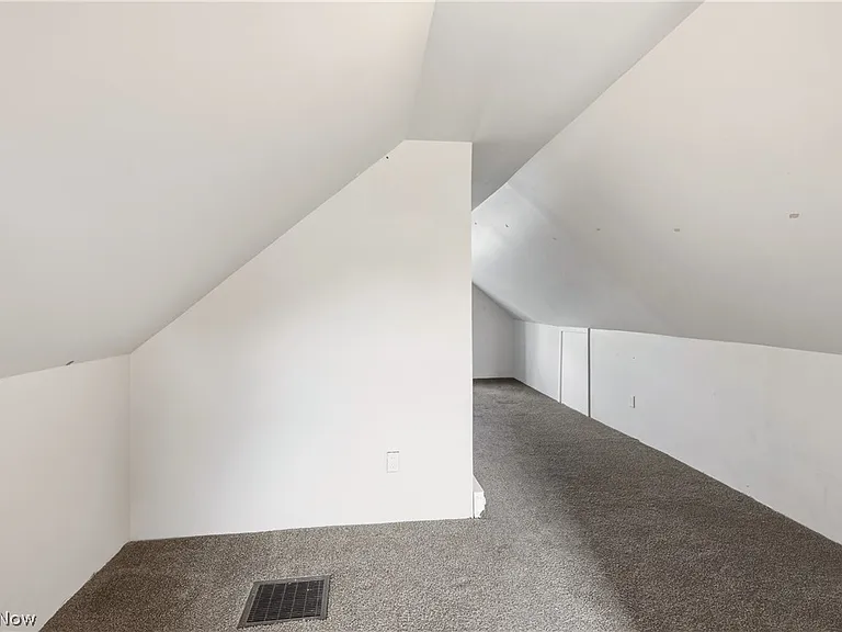 515 E 143rd St #UPSTAIRS — Photo 9