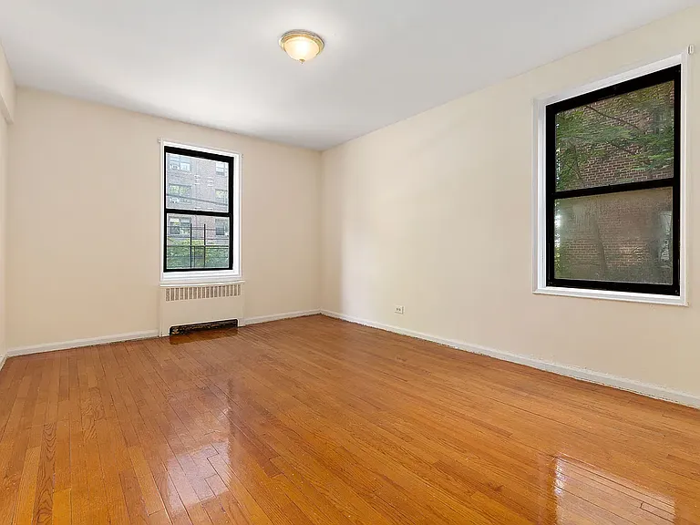 3615 Greystone Ave #5H — Photo 2