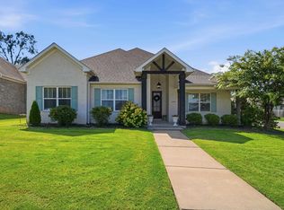 5709 Red Leaf, Benton, AR 72019