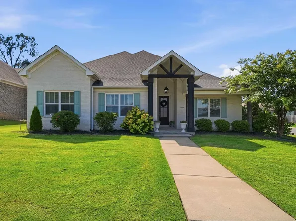 5709 Red Leaf, Benton, AR 72019
