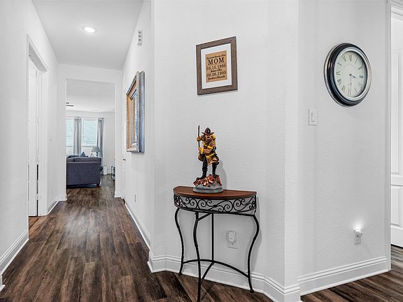 3rd image of 7201 Rustic Rock Rd