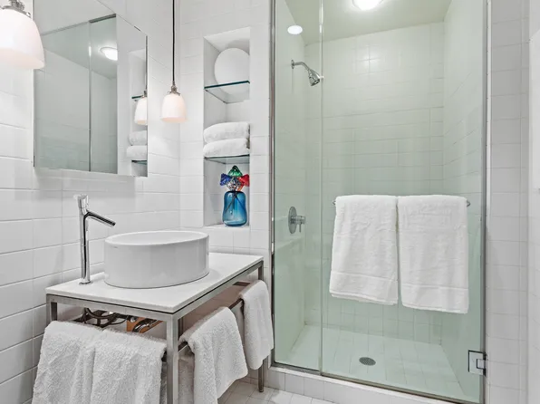 15 Broad Street image 19 of 29