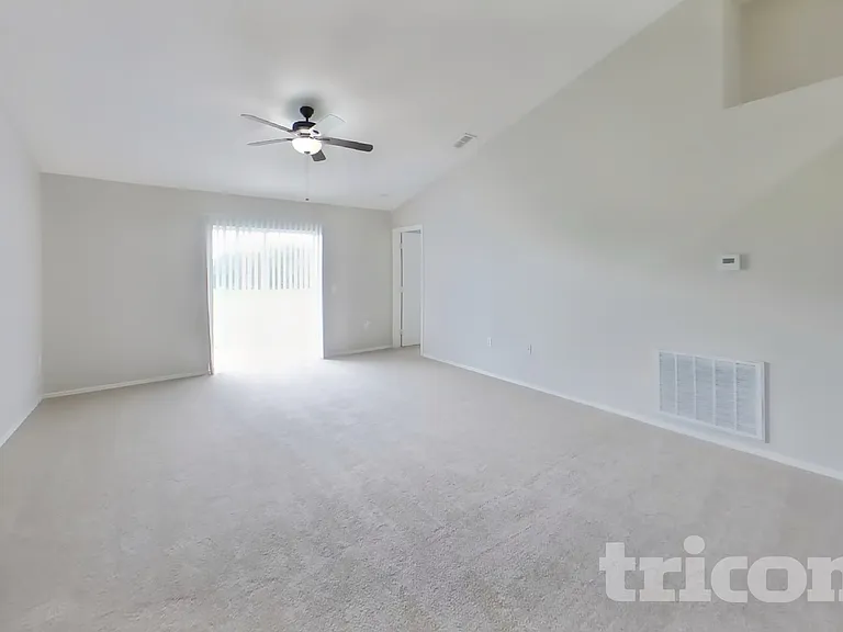 3034 Wentworth Pl — Photo 2