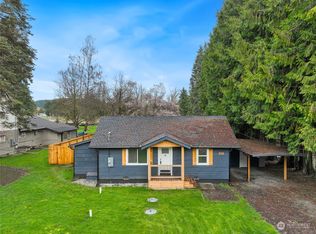 1214 S Yew St, Centralia, WA 98531