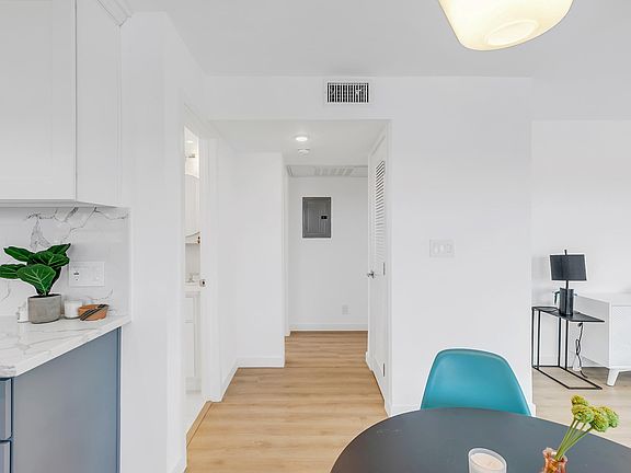 4th image of 2438 7th St #Ab61wj4sf