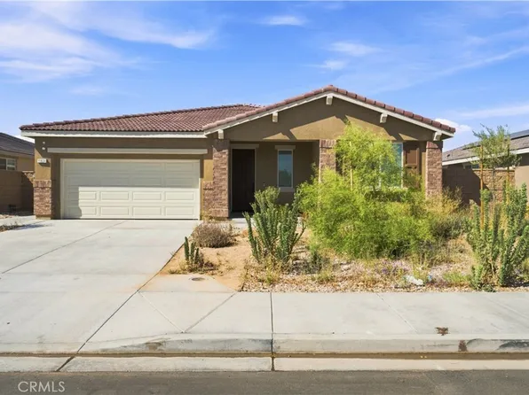 11824 Bobcat Hills Ln, Victorville, CA 92392