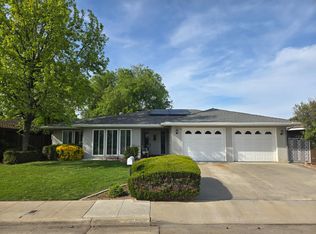 1489 Celeste Ave, Clovis, CA 93611